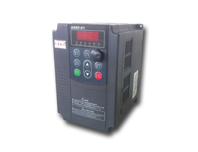 变频器A880-S1